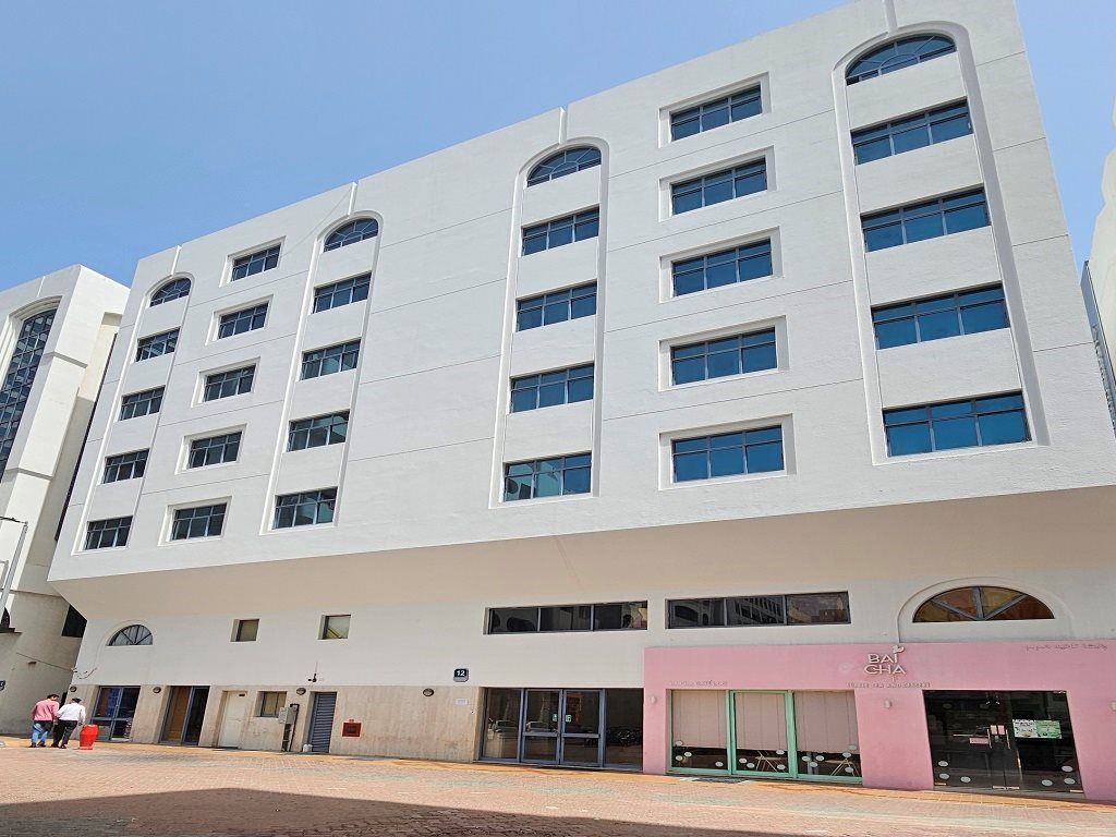 Building exterior ADCP 6954 in Al Danah