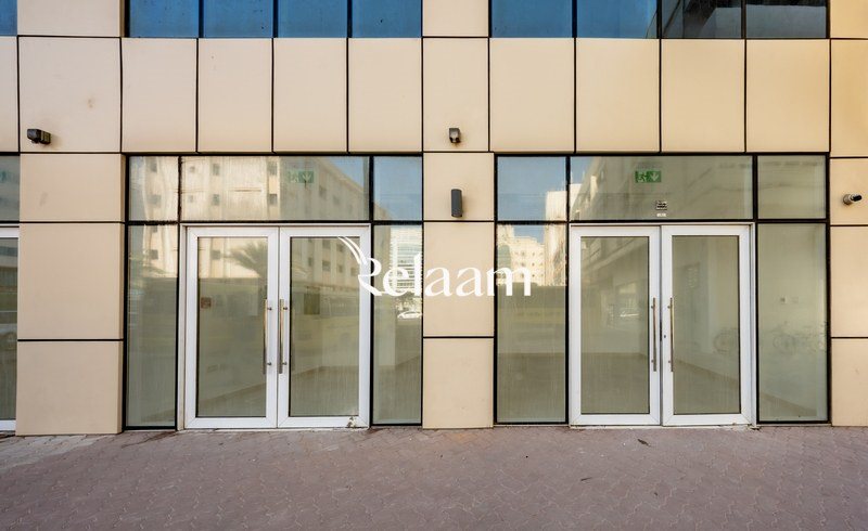 P/502 External Shop layout Al Nahyan