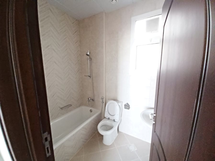 Washroom ADCP P/1800 in Mutaredh Al Ain